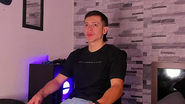 Snapshot of Dimitri_higth420 chatting on 09/27/25, 04:24 Dimitri higth420 online show from 09/27/25, 04:24