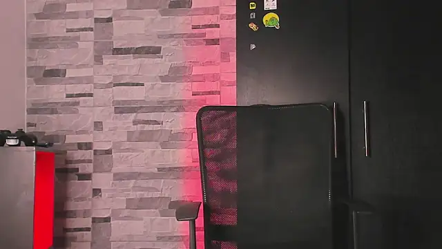 Snapshot of Dimitri_higth420 chatting on 10/02/25, 02:15 Dimitri higth420 online show from 10/02/25, 02:15