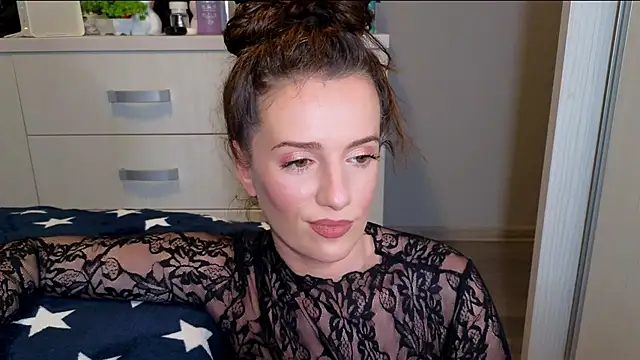 Snapshot of ElizaaXO chatting on 03/15/25, 04:32 ElizaaXO online show from 03/15/25, 04:32