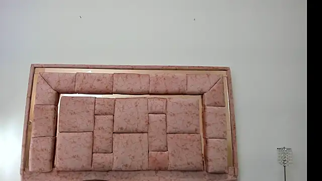 zoee lovv online show from 02/11/25, 09:41