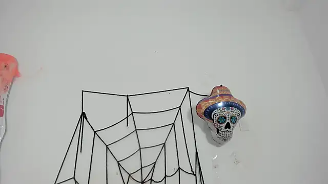 zoee lovv online show from 10/18/25, 03:08