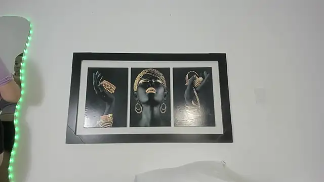 zoee lovv online show from 09/19/25, 03:10