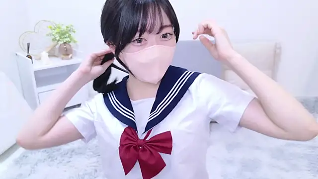 Snapshot of Yurie_ chatting on 03/12/25, 11:32 Yurie online show from 03/12/25, 11:32