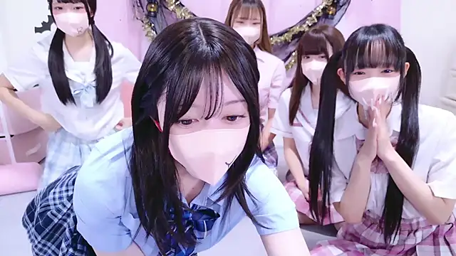 Yurie  online show from 11/02/25, 01:16