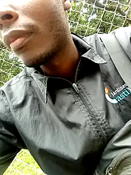 Snapshot of DalianHR33 chatting on 03/13/25, 12:35 DalianHR33 online show from 03/13/25, 12:35