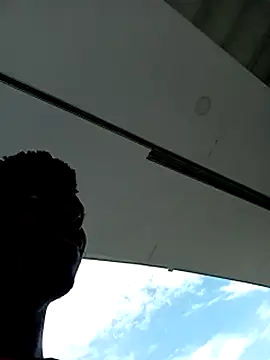 Snapshot of DalianHR33 chatting on 02/17/25, 06:17 DalianHR33 online show from 02/17/25, 06:17