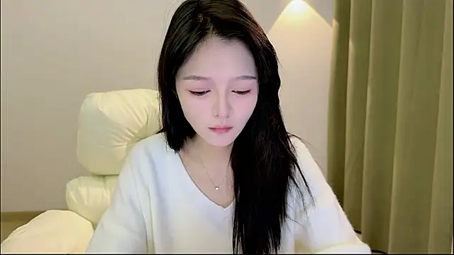 xiaodaibabyy online show from 11/12/25, 07:34