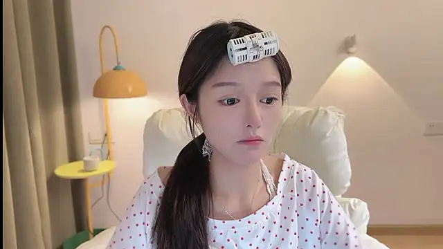 xiaodaibabyy online show from 09/09/25, 07:29