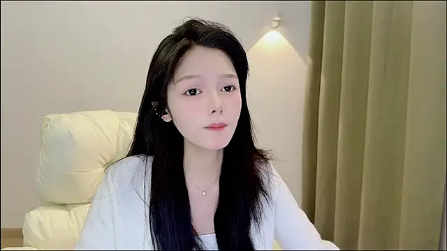 xiaodaibabyy online show from 11/15/25, 07:12