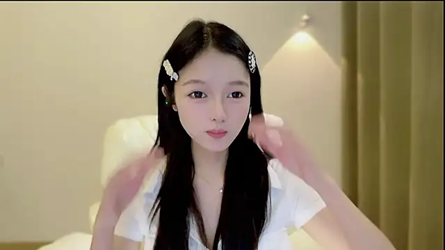 xiaodaibabyy online show from 10/30/25, 06:44