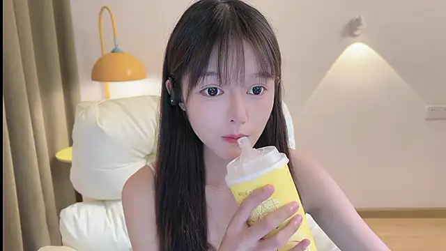 xiaodaibabyy online show from 09/10/25, 06:56