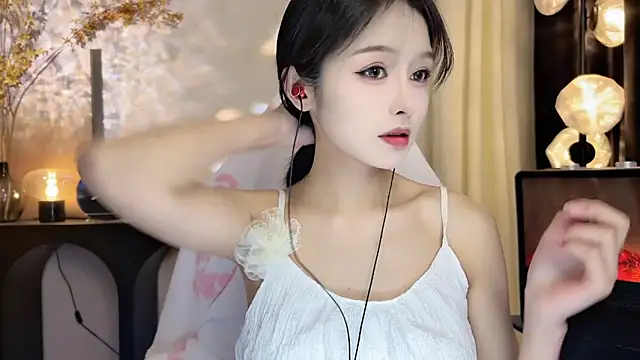 xiaodaibabyy online show from 02/25/25, 01:10