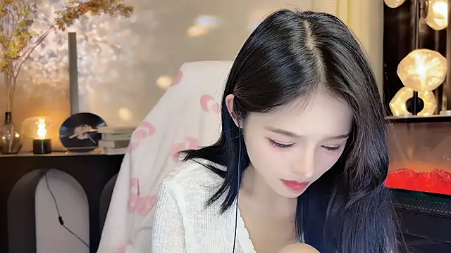 xiaodaibabyy online show from 02/25/25, 07:16