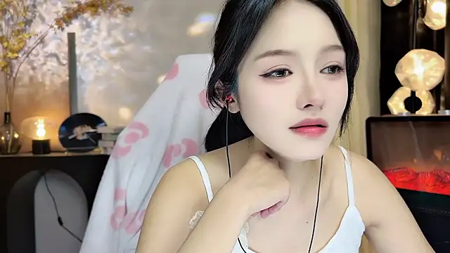 xiaodaibabyy online show from 02/25/25, 04:14