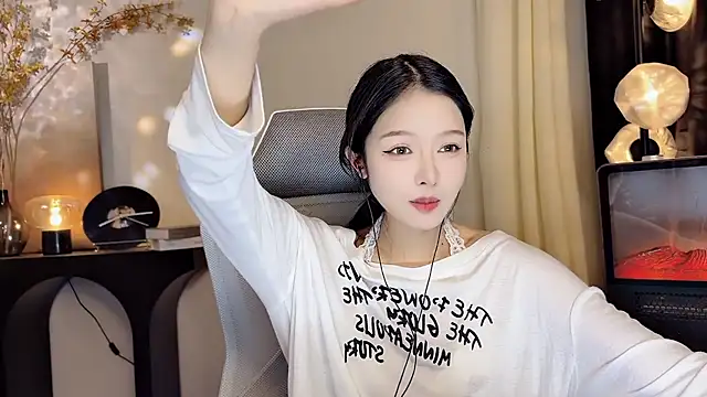 xiaodaibabyy online show from 02/10/25, 01:22