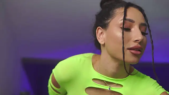 GinaValentinna online show from 04/04/26, 07:31