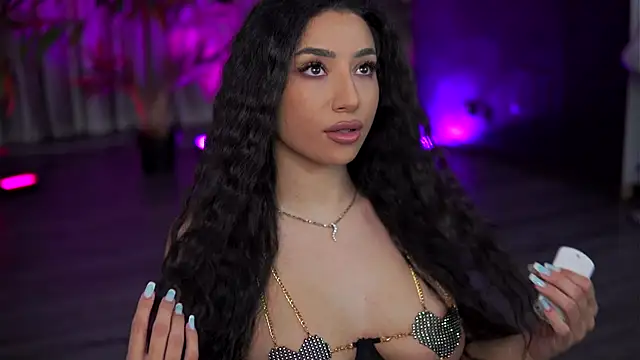 GinaValentinna online show from 11/12/25, 08:01