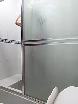 jose5320 20 online show from 10/22/25, 04:17