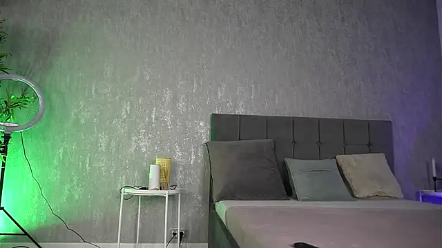 KatelynSparks online show from 10/21/25, 05:40