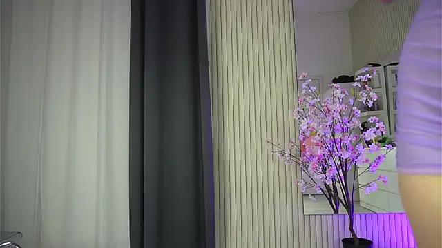 KatelynSparks online show from 06/10/26, 05:41