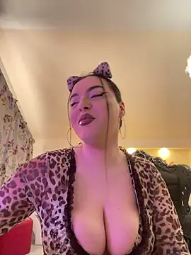 KeiraDark online show from 05/01/26, 04:17