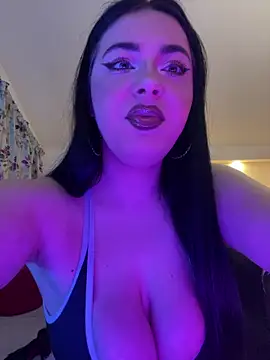 KeiraDark online show from 05/13/26, 04:08