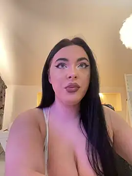 KeiraDark online show from 05/11/26, 04:25
