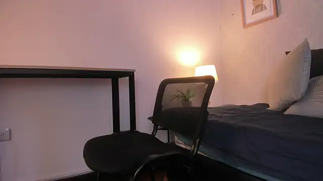 Caroline dh online show from 02/21/26, 11:45