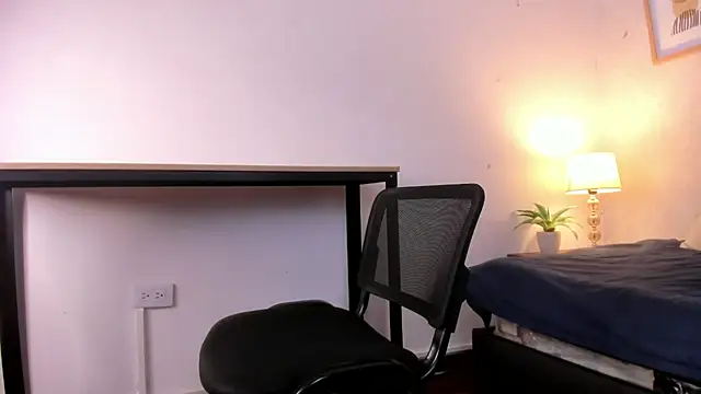 Caroline dh online show from 03/19/26, 11:32