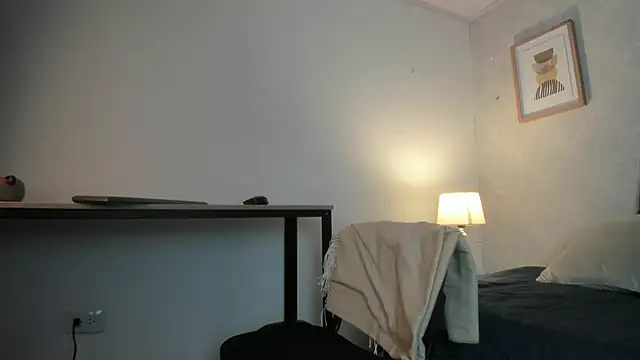 Caroline dh online show from 02/10/26, 10:47