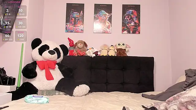 Snapshot of Carlasxdreams chatting on 04/21/26, 01:42 Carlasxdreams online show from 04/21/26, 01:42