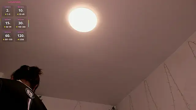 Snapshot of Carlasxdreams chatting on 02/10/26, 04:00 Carlasxdreams online show from 02/10/26, 04:00