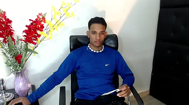 AbrahanBratz online show from 12/31/24, 03:09