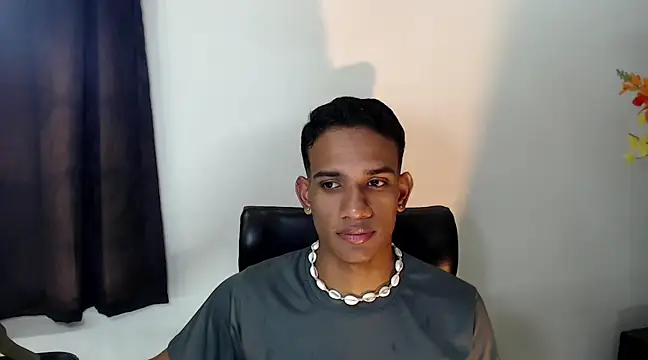 AbrahanBratz online show from 01/02/25, 07:07