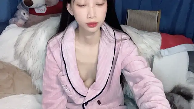 Lili-2 online show from 01/08/26, 02:45