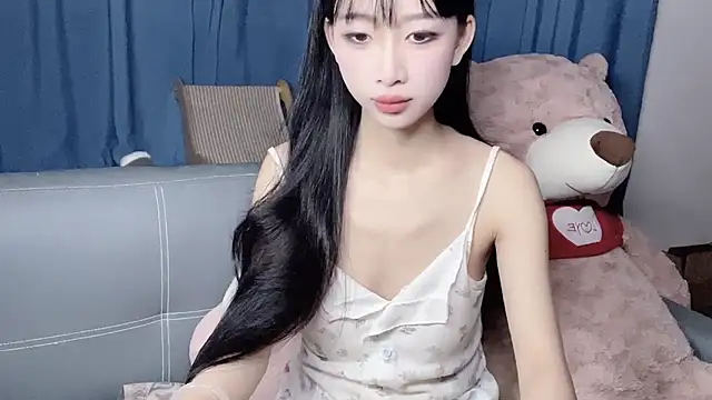 Lili-2 online show from 10/15/25, 02:36