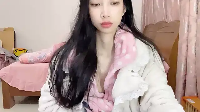 Lili-2 online show from 02/09/25, 04:29