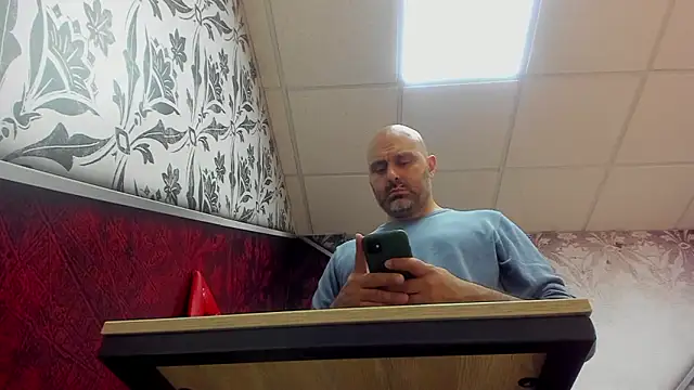 Gabriel Harmant online show from 12/02/24, 01:41