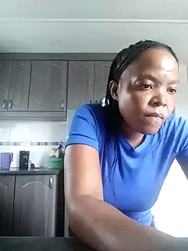 Snapshot of Feathergal69_ chatting on 09/25/25, 10:32 Feathergal69 online show from 09/25/25, 10:32