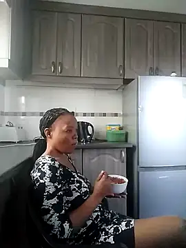 Snapshot of Feathergal69_ chatting on 09/13/25, 02:50 Feathergal69 online show from 09/13/25, 02:50