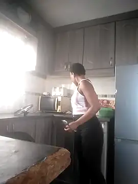 Snapshot of Feathergal69_ chatting on 12/30/24, 03:12 Feathergal69 online show from 12/30/24, 03:12