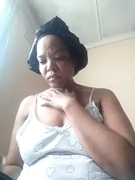 Snapshot of Feathergal69_ chatting on 09/11/25, 05:40 Feathergal69 online show from 09/11/25, 05:40