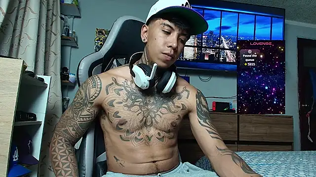 Nickhot0609 online show from 01/10/26, 03:02