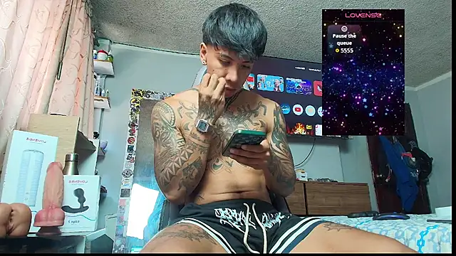 Nickhot0609 online show from 01/11/26, 03:30