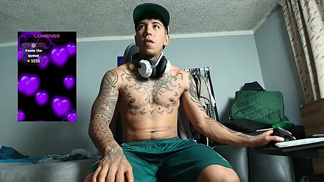 Nickhot0609 online show from 03/31/26, 10:50