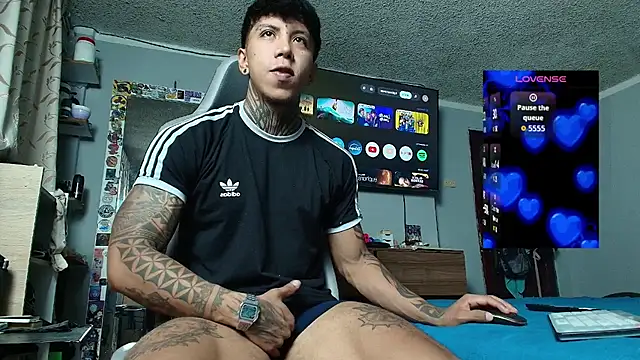 Nickhot0609 online show from 02/17/26, 01:14