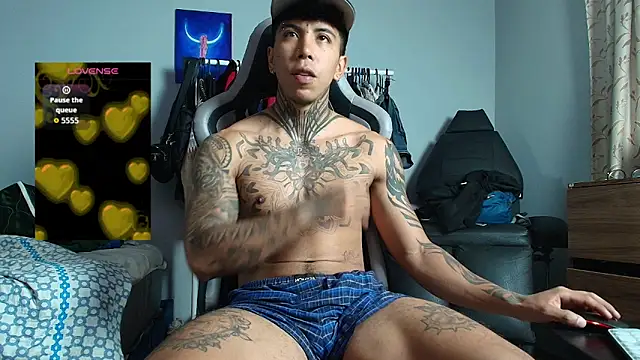 Nickhot0609 online show from 03/13/26, 09:47