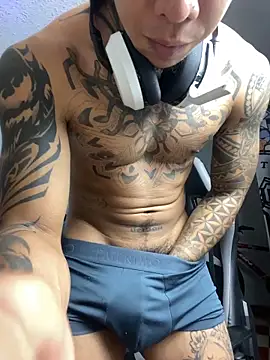 Nickhot0609 online show from 10/27/25, 04:35