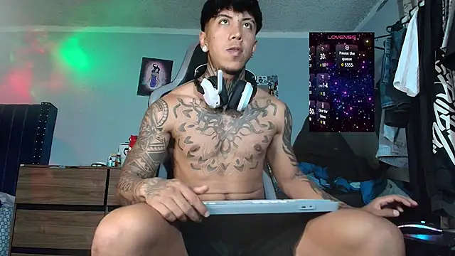 Nickhot0609 online show from 11/28/25, 11:27