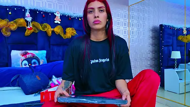 Derieri D online show from 12/15/25, 03:23